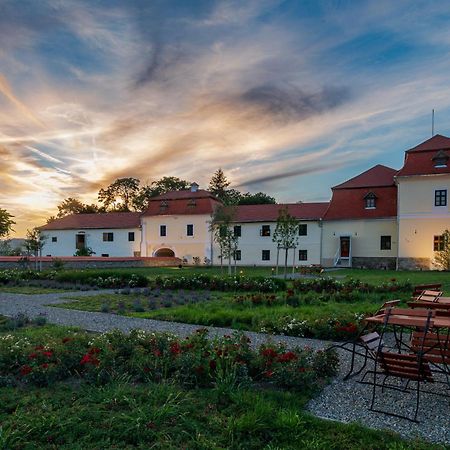 Ugron Castle Fiatfalva Székelykeresztúr Kültér fotó